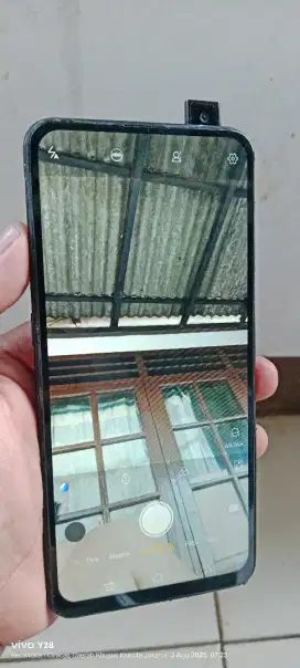 Vivo.  V15. Resmi.  6/64. Mnus gantia. Layr norml smua