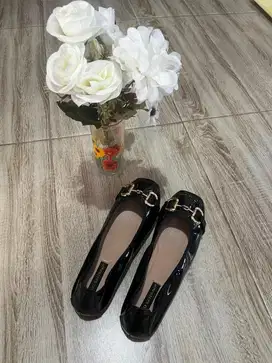 Dijual sepatu new gio saverino