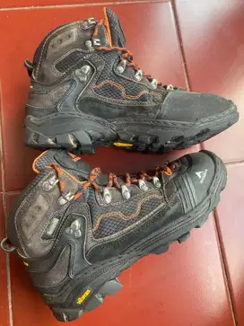 Sepatu pollock size 40