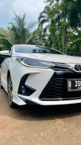 Toyota Yaris GR Sport CVT AT Matic 2021 2022 Putih
