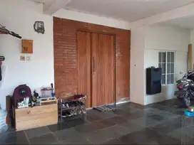 Rumah Minimalis di Wisma tropodo
