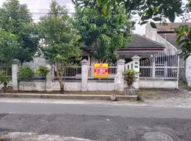 Tanah di jual 305 meter