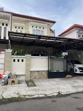 Rumah Apik Di Perum. Taman Harapan Baru, Bekasi Barat