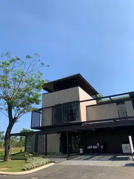 Rumah sultan sumarecon bandung cluster xandari