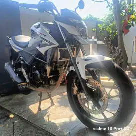 Dijual cepat Honda cb150r 2016