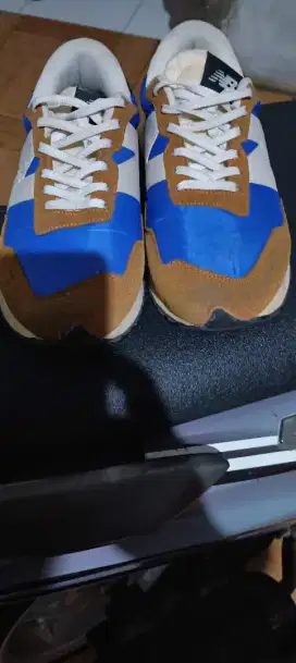 Sepatu NB cobalt blue original