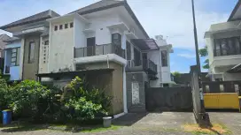 Jual villa lantai 2 di Kerobokan Bali
