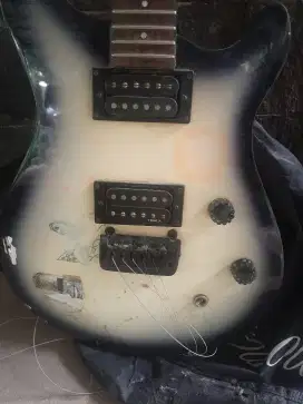 Di jual gitar listrik patah