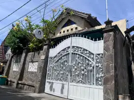 Jual rumah lantai 2 di Pamogan bukan Mekar Denpasar Bali