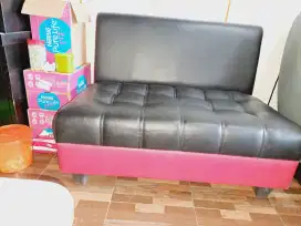Sofa 2 dudukan ga ada sobek