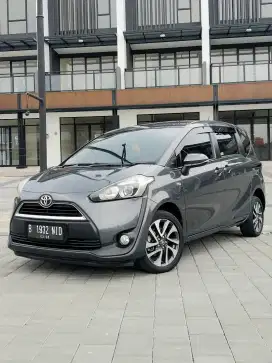 SIENTA V AT BENSIN 2017