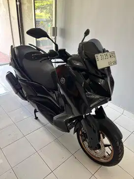 Yamaha XMAX Connected 2023 Hitam