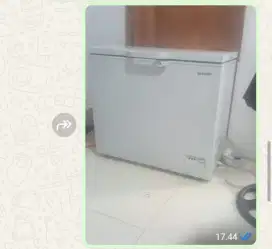 JUAL FREEZER SHARP 250 LITER 6 BULAN PAKAI BEKAS USAHA KUE