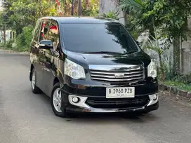 Toyota Nav1 V 2013 ISTIMEWA RAWATAN PRIBADI