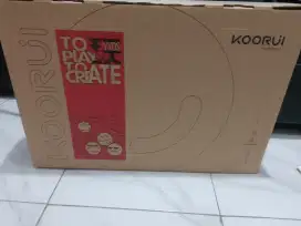 Monitor Curved 24 merk Koorui barang simpanan fullset