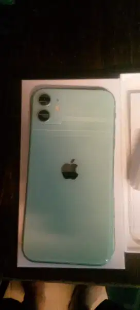 iPhone 11  kapasitas 128 GB