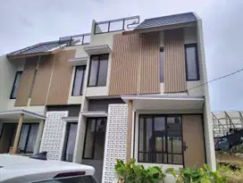 Villa Bukit Bulukerto: 5 Menit ke Selecta, View Gunung Arjuna & Pander