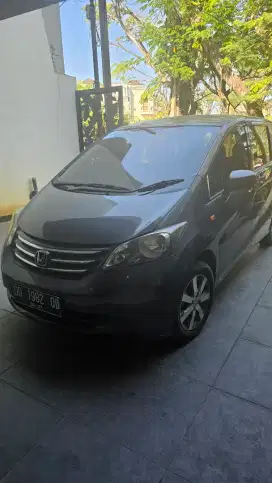 Honda freed 2010