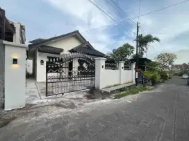Jual rumah minimalist lingkungan perumahan Tangkuban perahu denpasar