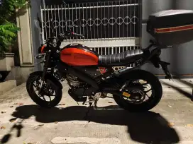 Yamaha XSR 155 TAHUN 2024