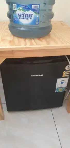 Jual Kulkas Changhong Minibar Bekas