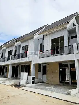 TAKE OVER RUMAH TROPIS MODERN DENGAN SMARTHOME DI BELIAN BATAM CENTRE