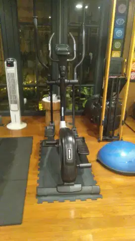 Jual alat gym bekas axos ketteler