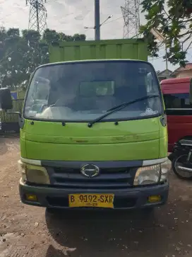 HINO DUTRO BOX 110SD ENGKEL