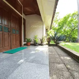 Rumah Rapi Siap Huni Lokasi Bintaro Sektor 8 5211