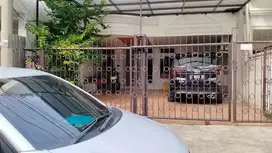 Dijual cepat rumah kos2an di Kelapa Gading