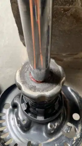 SHOCKBREAKER DEPAN VW POLO