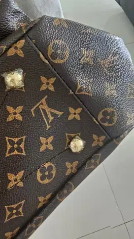 Tas LV kualitas 1