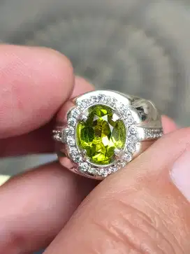 Cincin Batu peridot burma 1.81 carat ring perak memo MRI top kristal