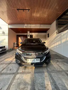 HR-V SE 2019 Dark Olive Metallic