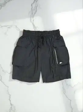 Harga Nett! Nike Sportwear Short Cargo Big Pocket (Celana Pendek Pria)