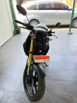Yamaha MT 15 Tahun 2019 warna hitam