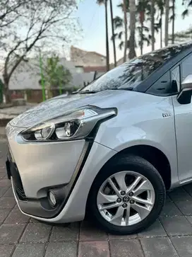 Sienta G 1.5 manual 2017