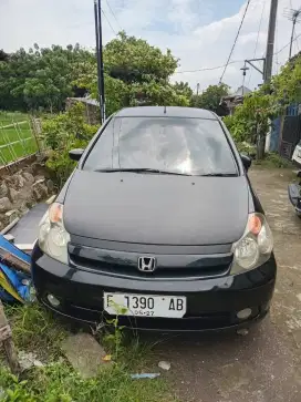 Dijual honda stream tahun 2006