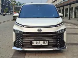 Ready New Toyota Voxy 2.0 at 2023