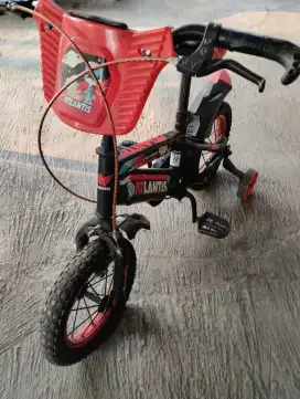 Sepeda anak laki