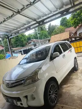 Daihatsu Xenia 2012 Bensin