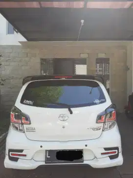 Agya 1.2 trd sportivo 2021 putih