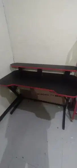 Meja Komputer Gaming