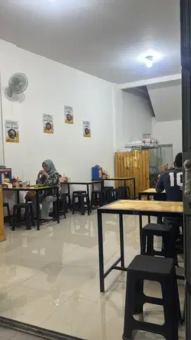 DICARI PEGAWAI WARUNG MAKAN SEGERA!