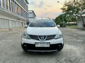 Dijual nissan xgear matic 3 baris 2013