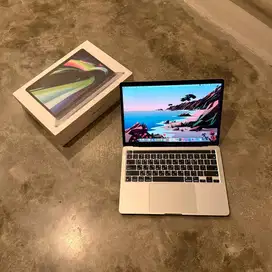 Macbook Pro M1 2020 13 inch 8/256 99% Like New Fullset
