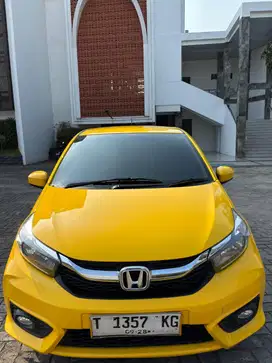 Cash Honda Brio Satya E 1.2 Automatic AT 2023 Kuning Favorit Plat T