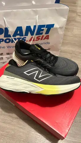 NEW BALANCE 880 ( RUNNING )