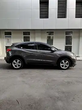 Honda Hrv e 1.5 tahun 2016 nik 2015
