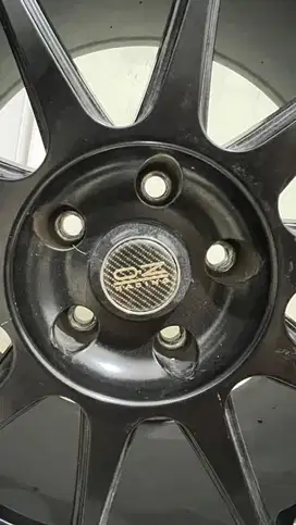 Velg Oz Racing Ring 18 + Ban Toyo Tires R18